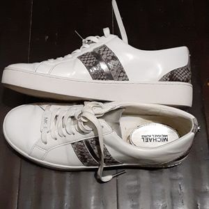 Micheal kors snake skin sboes